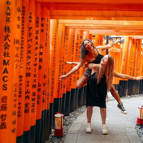 Japan Bucketlist: Konbini, Karaoke & Kawaii Culture!